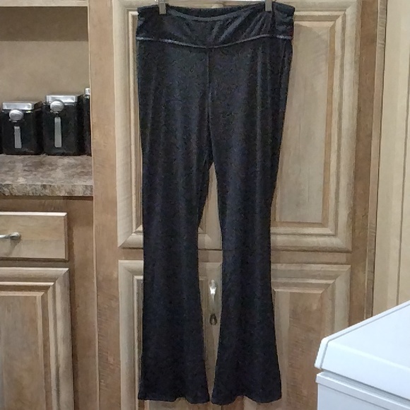 New With Tags Black Color Pants (Women's Size 0X or XL) - Picture 4 of 14
